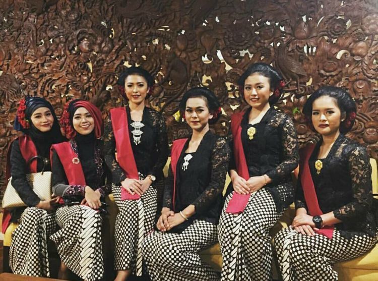 hitam? kenapa nggak!