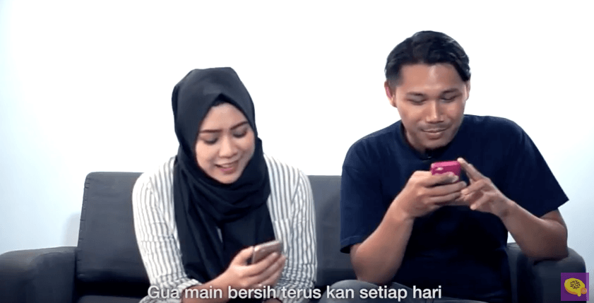 Swap Challenge! Tukeran HP Sama Pacar dan Lihat Seberapa Kuat Hubunganmu