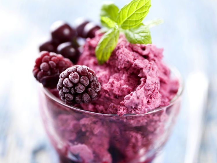 berries ice cream
