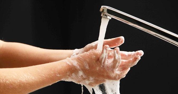 5 Kebiasaan Jorok dan Tidak Sehat tapi Masih Saja Kamu Lakukan!