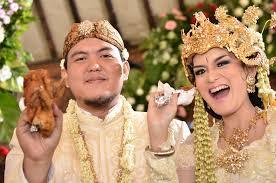 Beberapa Adat Pernikahan Yang Akan Akan Kamu Jalani Saat Menikahi Orang Sunda