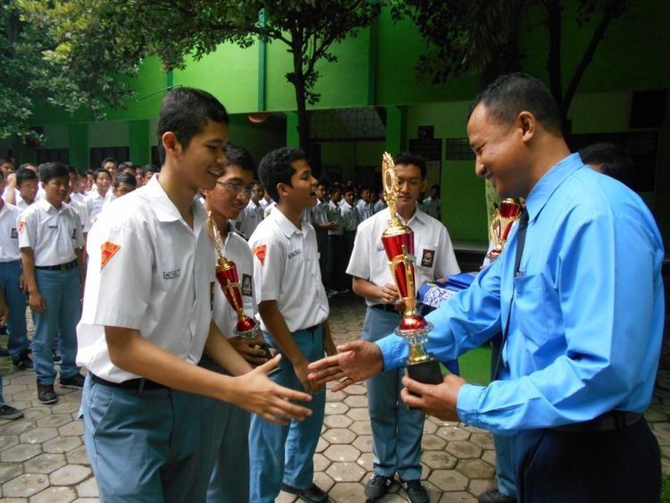 Sibuk Galau Karena Cinta, Tapi Soal Cita-Cita Malah Lupa 