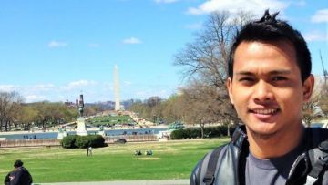 Yuk Kenalan Dengan Budi Waluyo, Inspiring Teacher Ganteng Khas Indonesia
