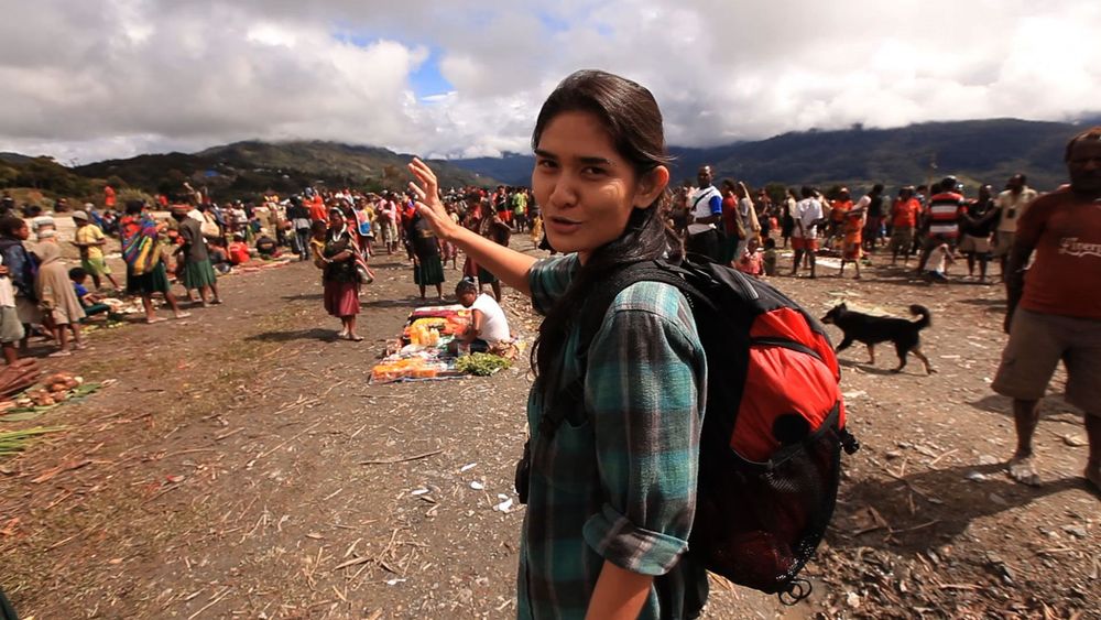 Ini 7 Alasan Kenapa Wanita yang Suka Backpacking Lebih Menarik