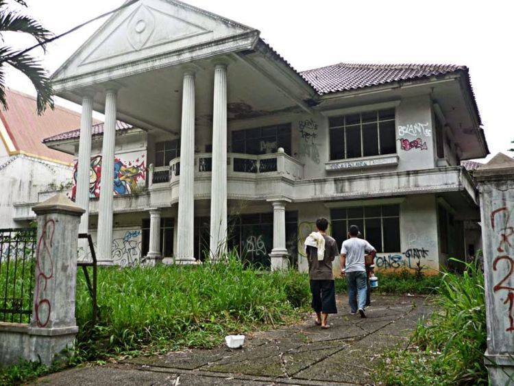 Rumah kosong Bumi Sani Permai