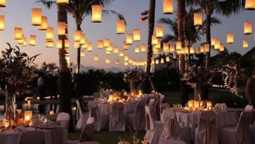 15 Inspirasi Tatanan Lampu Cantik di Pernikahan Outdoor, Murah Meriah Tapi Bikin Resepsimu Naik Kelas