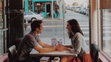 ⁠⁠⁠Mau Beda atau Satu Kota, 6 Alasan Ini Menjawab Kenapa Setiap Pasangan Harus Tetap Punya Jarak
