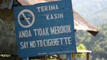Desa Tanpa Rokok Pertama di Dunia Ada di Indonesia. Berani Ngerokok di Sana, Siap-siap Kena Sanksinya!