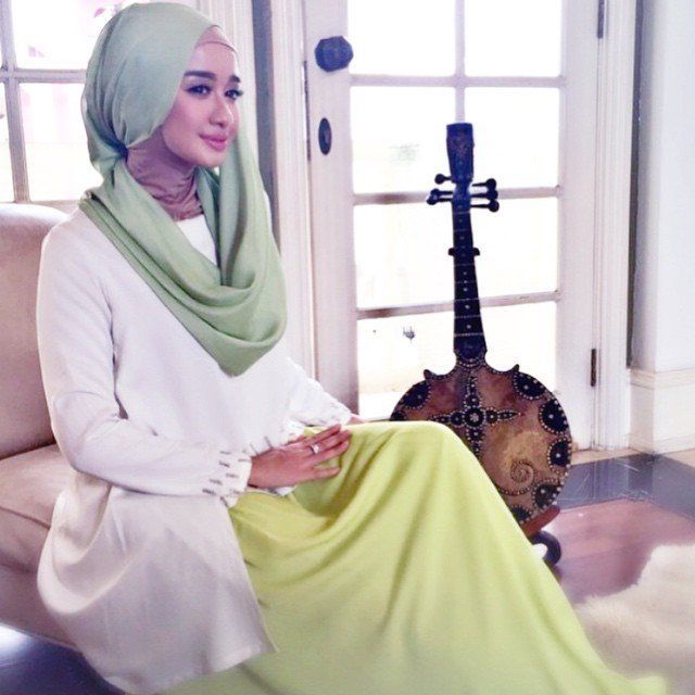 ootd kemeja putih