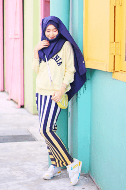 biru + kuning, pas banget!