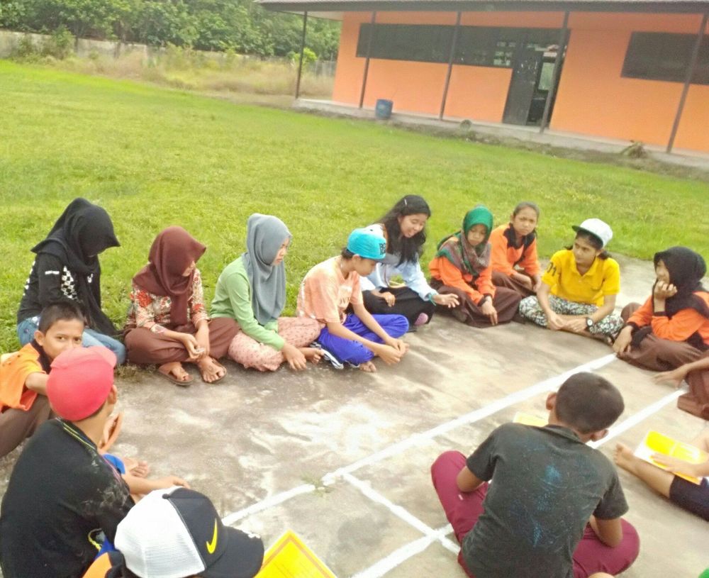 Menjadi Guru, Tak Pernah Sekalipun Aku Merasa Kekurangan