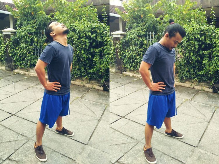 tengadahkan ke atas, tundukkan ke bawah