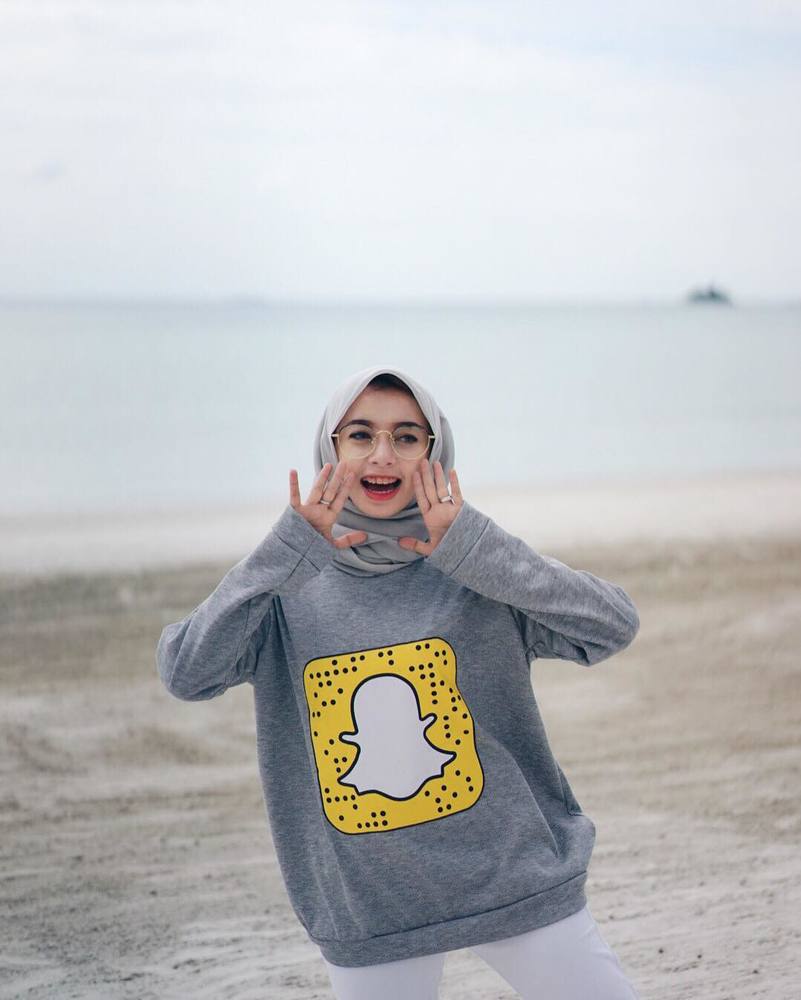 Baru 29 Gaya Selfie Hijab Kekinian