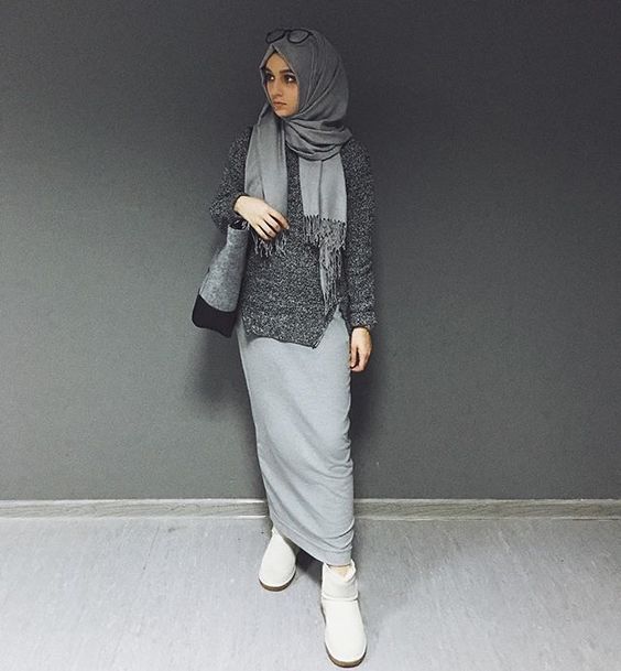 10 Inspirasi Pakaian Hijab Sporty Sekaligus Sopan untuk 