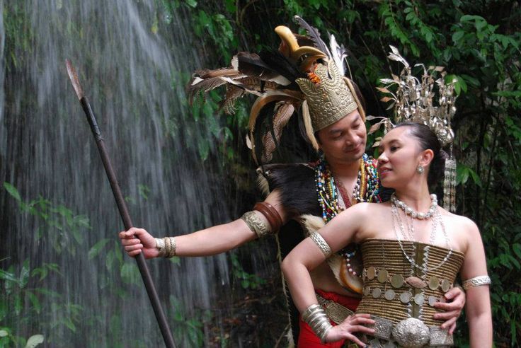 kecantikan mistis suku dayak!