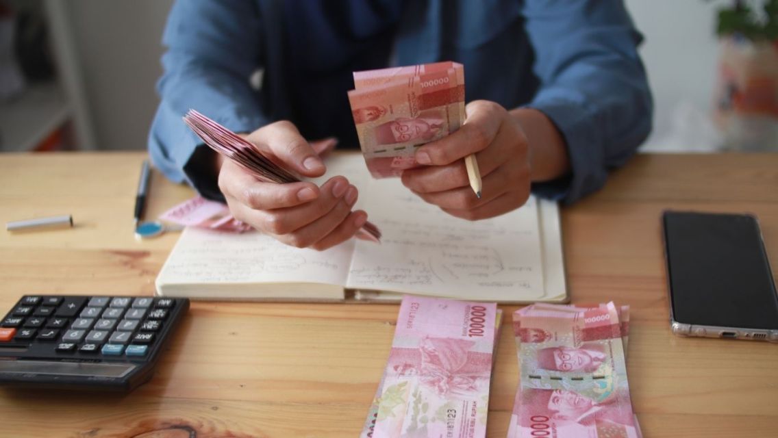 6 Tips Agar Tidak Boros di Tahun-tahun Awal Pernikahan, Tahan Dulu Gengsinya! 10