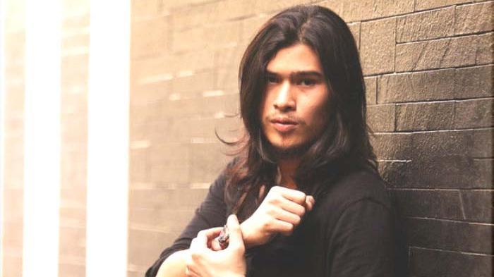 8 Seleb Ini Sempat Gondrong dan Bikin Baper