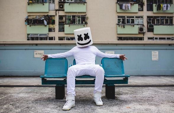 5 Lagu EDM yang Wajib Kamu Dengerin di Pagi Hari, Dijamin Ogah Guling-Guling Lagi!