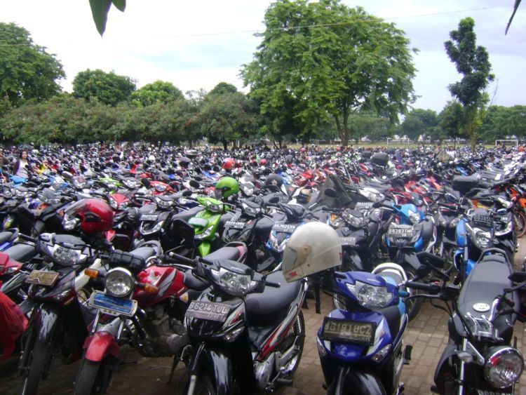 Mampus lupa motornya dimana!