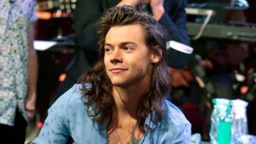 Setelah 6 Bulan Dirahasiakan, Akhirnya Rambut Pendek Si Harry Styles Dipublikasikan! Makin Emmesh