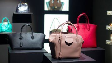 Menyiasati Eksistensi dengan Barang Preloved