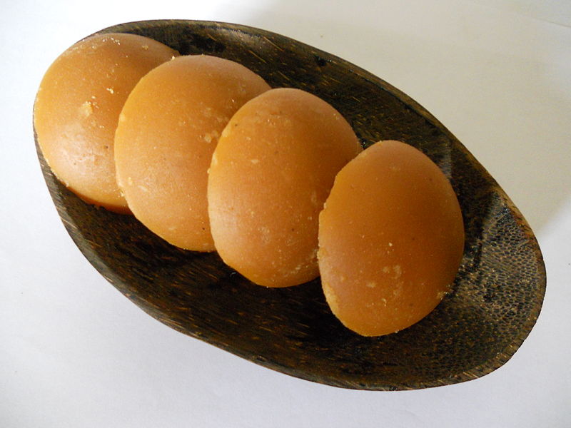 Daripada Terus-terusan Pakai Kaus Kaki, 10 Cara Ini Lebih Ampuh Menghilangkan Belang di Kaki!