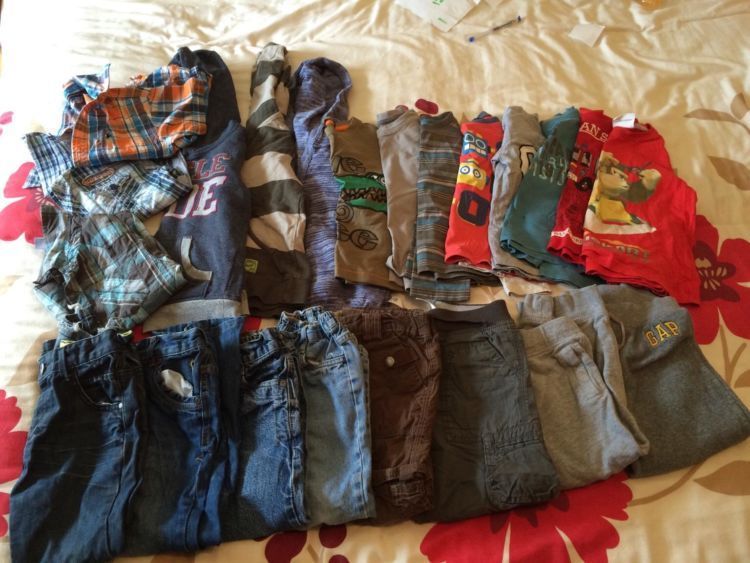 baju bekas sumbangin aja