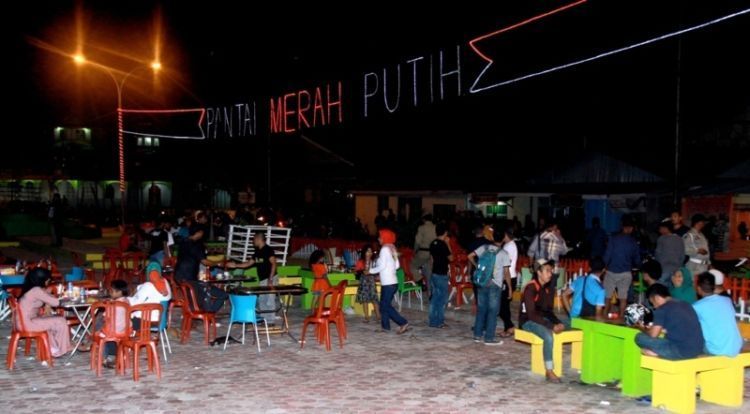 Wisata pasar malam