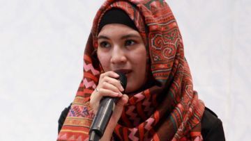 Ini Nih Penyebab Mukamu Berjerawat Saat Menggunakan Jilbab. Cewek Harus Tahu!