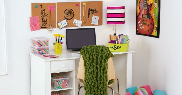 12 Ide Renovasi Kamar Unik dan Sederhana. Modalnya, Cuma Gunting dan Lem Saja!