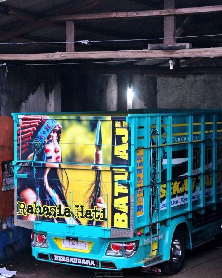 Jadi, rahasia nih ceritanya?