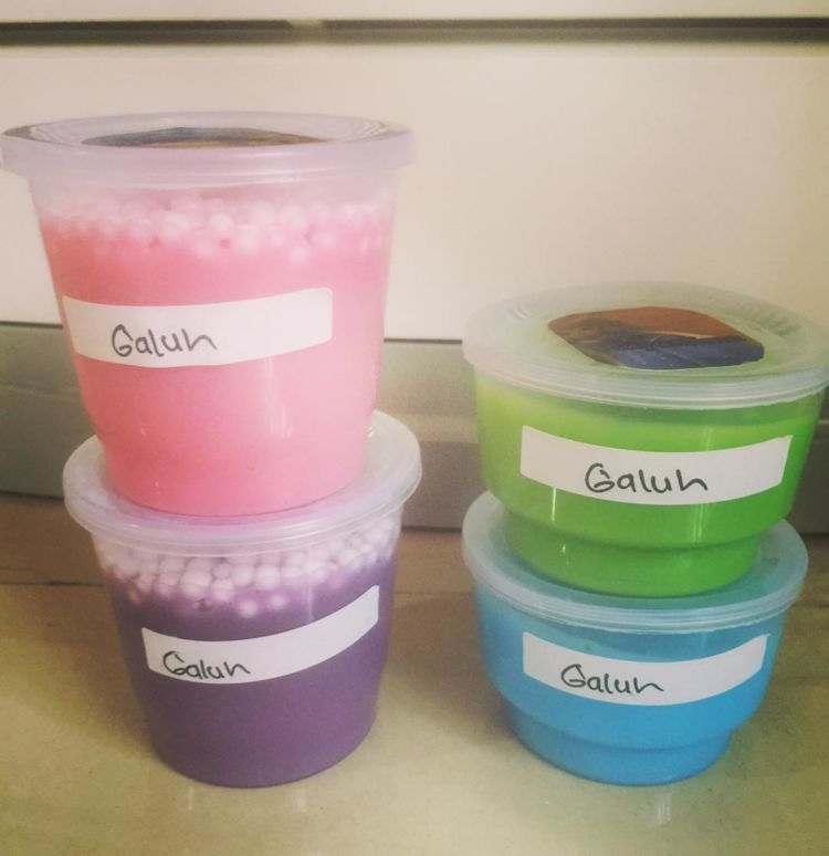 awalnya cuma dijual per cup seharga 8 ribu rupiah