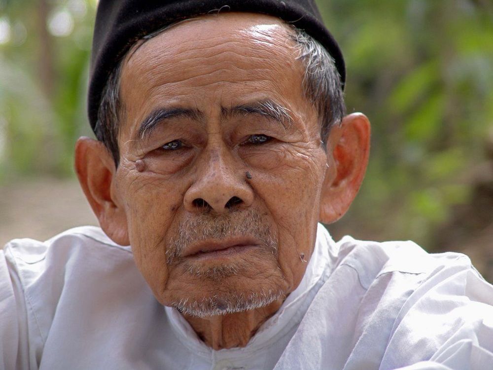 Belajar Mencintai dari Simbah. Karena Cinta Tak Melulu Soal Fisik, Ini tentang Hati
