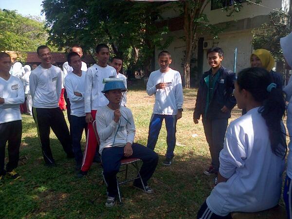 Permainan Seru Saat Ngumpul Bareng Temen yang Nggak Bikin Gabut!