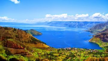 Kisah Misteri Sering Hadir di Danau Toba. Mulai Tangisan Misterius, Hingga Wanita Berwajah Rata!