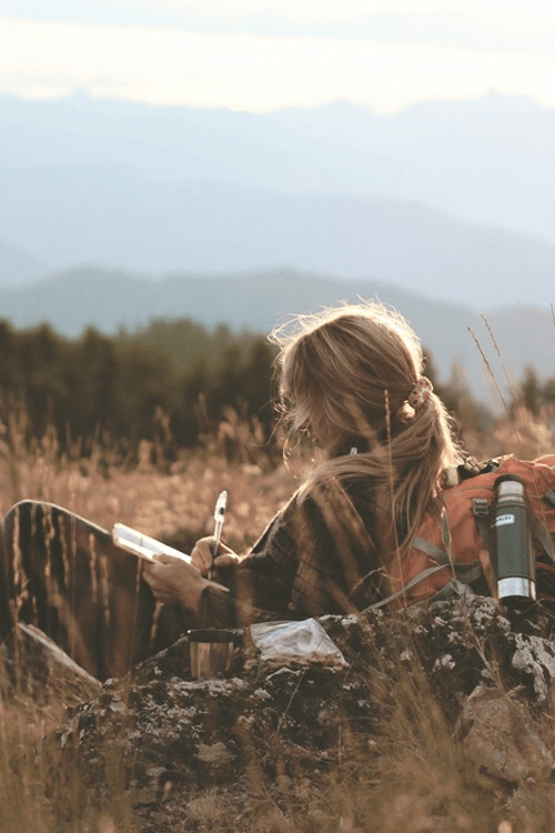 Lagi Suntuk pas Bokek? Cobain 6 Me Time yang Nggak Bikin Dompetmu Nangis!