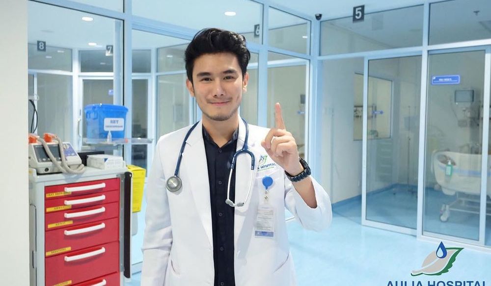 Abaikan Sebutan "Dokter Ganteng", 6 Hal Ini Membuat Anton Tanjung Layak Jadi Inspirasi Anak Muda