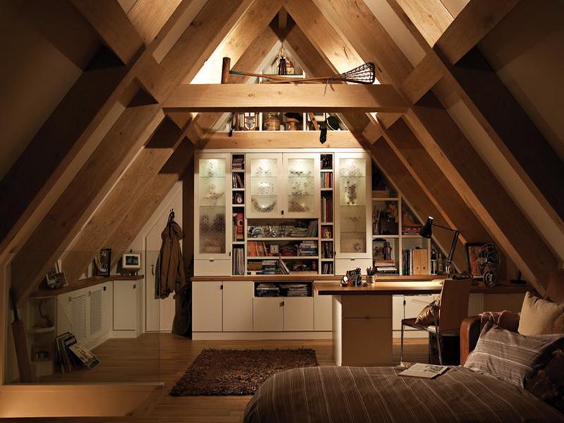 Nggak dapat kamar di bawah. :(((