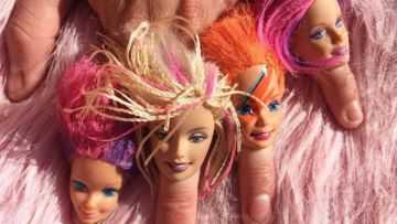 15 Pilihan Cincin Barbie yang Sedang Hangat Dibicarakan. Lucu Apa Malah Seram Ya?
