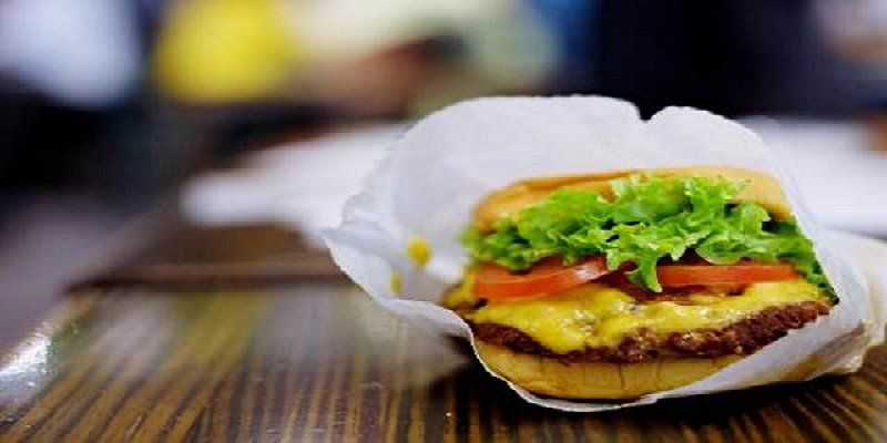 Demam Flip Burger yang Lagi Hits di Jakarta