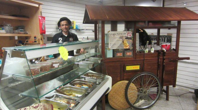 Berawal dari Bisnis Kecil, 8 Orang Indonesia Ini Sukses Kibarkan Kuliner Nusantara di Luar Negeri!