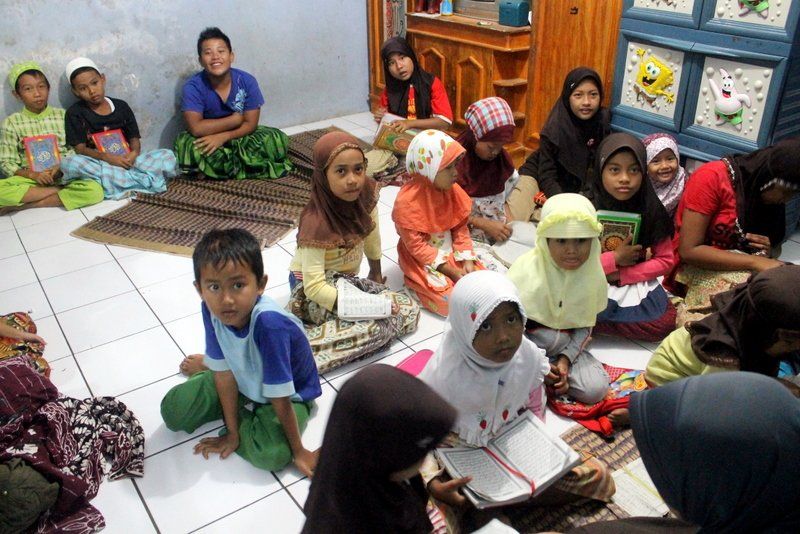 Penutur Tajam Itu Guru Ngajiku, Membekaliku Ilmu dengan Ikhlas