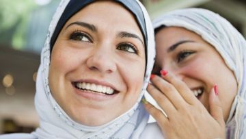 Jika Dilanda Ragu Ingin Lepas Hijab, Resapi 10 Kalimat Ini Dalam-Dalam! Hidayah Akan Kembali Padamu