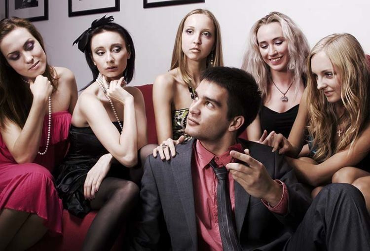 Kalau cowok, pasti dikatain playboy!