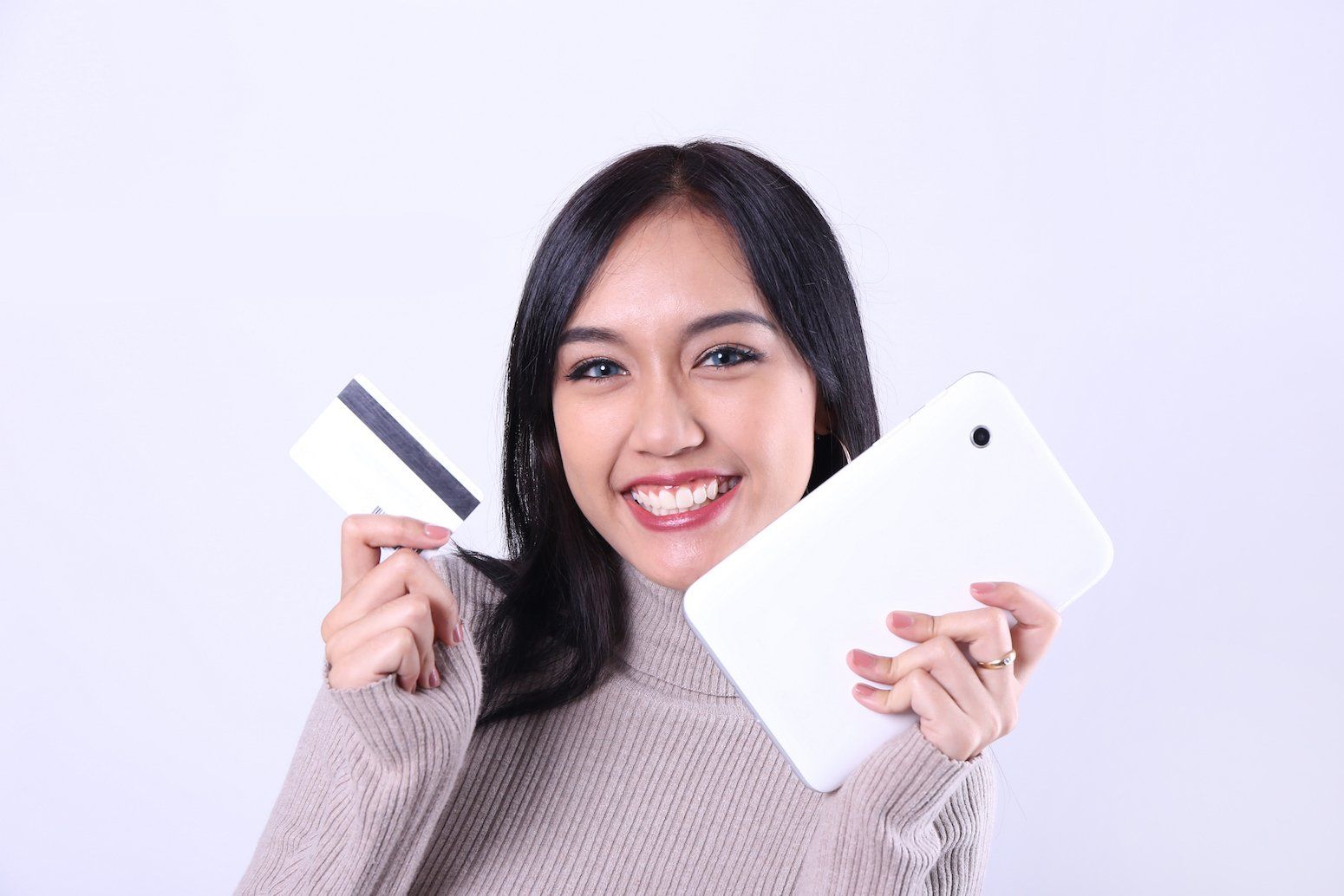 Walau Gaji 2 Jutaan, Kamu Tetep Bisa Nabung 500 Ribu Tiap Bulan. Asal 8 Tips Ini Kamu Terapkan