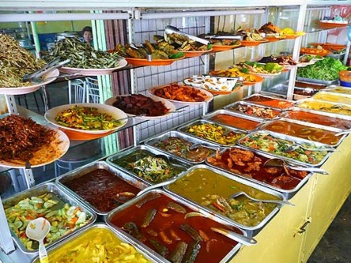Cukup Bawa Maksimal 20 Ribu Saja! 5 Tempat Makan di Tembalang Ini Memang Andalan Mahasiswa