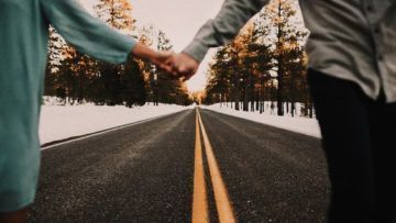 Cinta Tapi Beda, Harus Bersama atau Berpisah dan Terpaksa Rela?