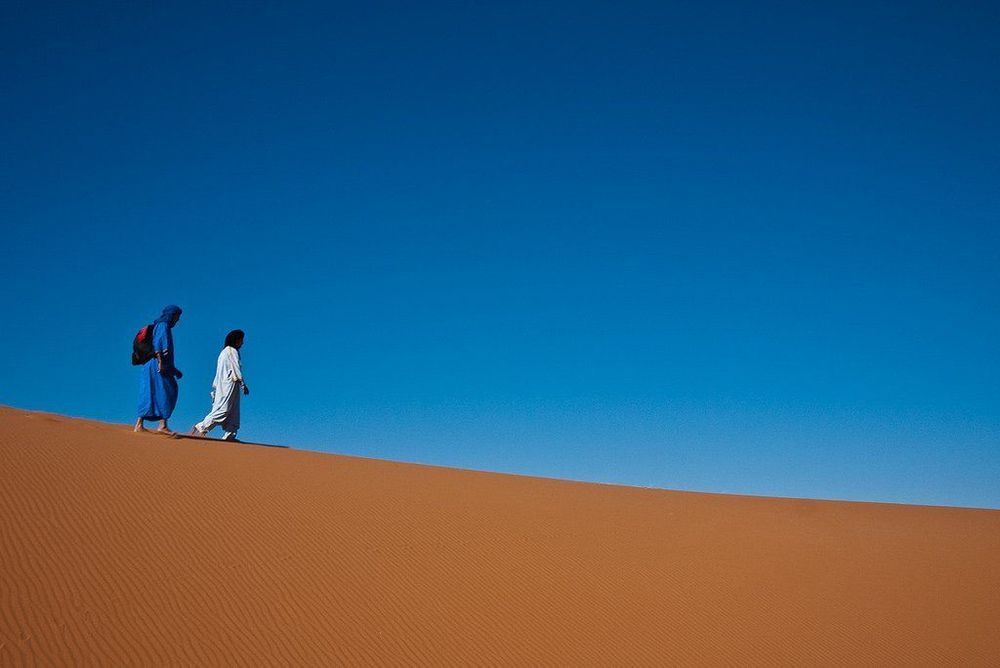 Bosan Traveling ke Situ-situ Aja? Gurun Sahara Wajib Jadi Destinasi Traveling Berikutnya!