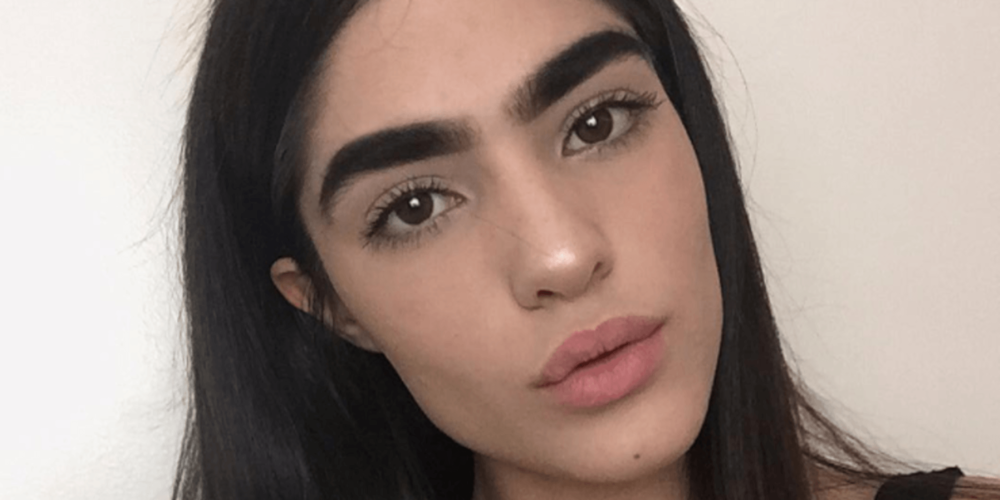 Alis Super Tebal Kayak Sinchan Nggak Melulu Jadi Tertawaan, Gadis Ini Malah Jadi Model Karenanya