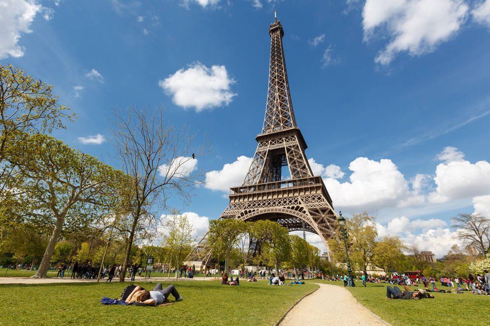 Menara Eiffel, Pesona Abadi Menara Tertinggi di Dunia Era 30-an